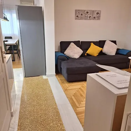 Tan Luxury In Center 78m2 *